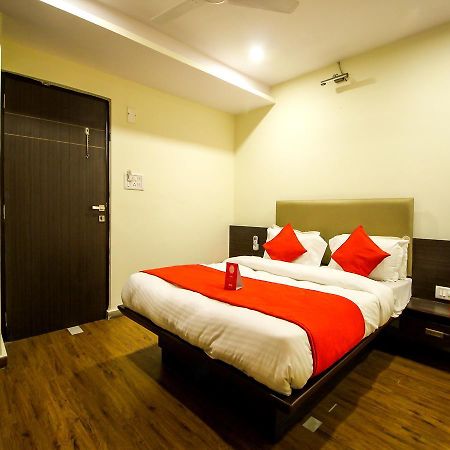 New Rajdhani Hotel Vadodara Luaran gambar