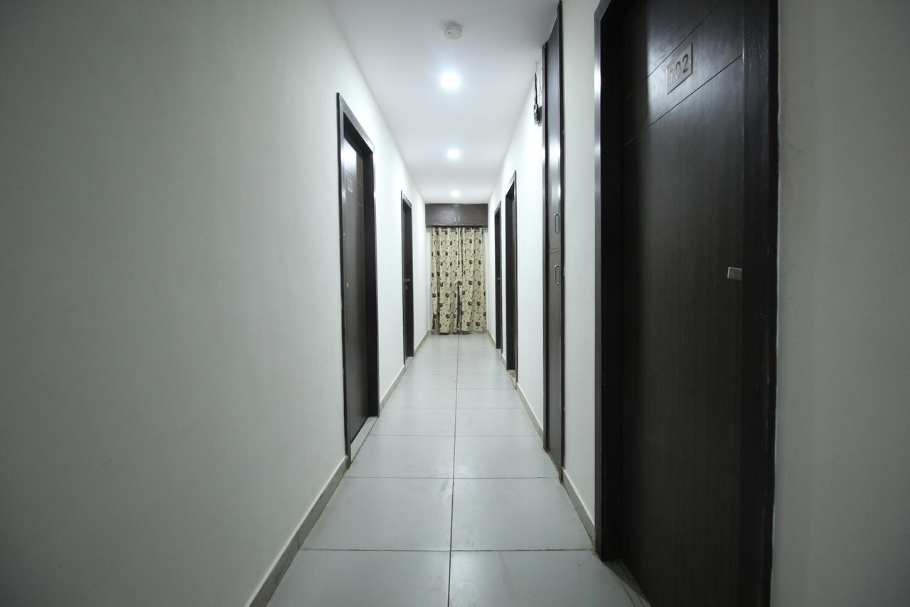 New Rajdhani Hotel Vadodara Luaran gambar