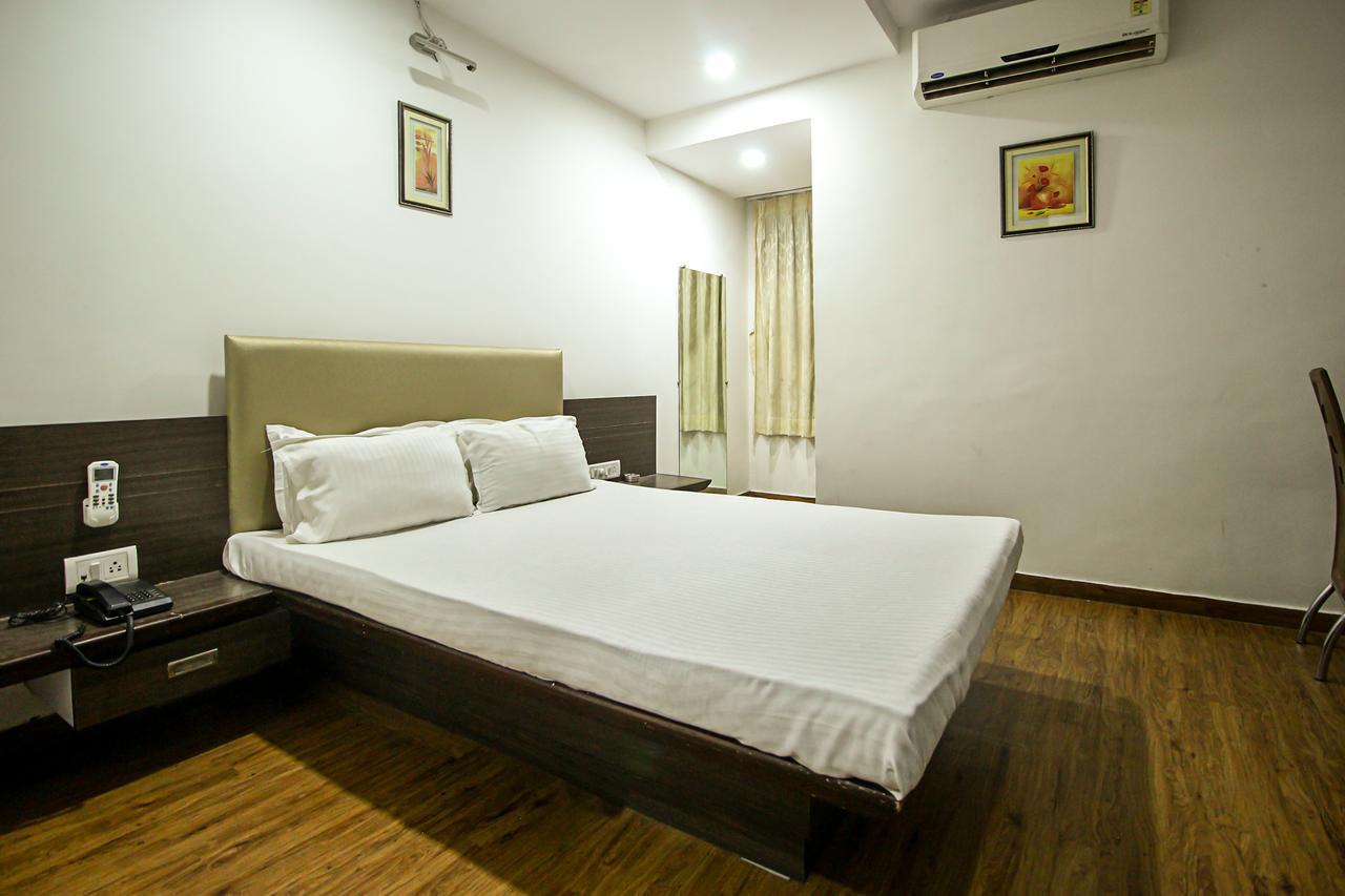 New Rajdhani Hotel Vadodara Luaran gambar