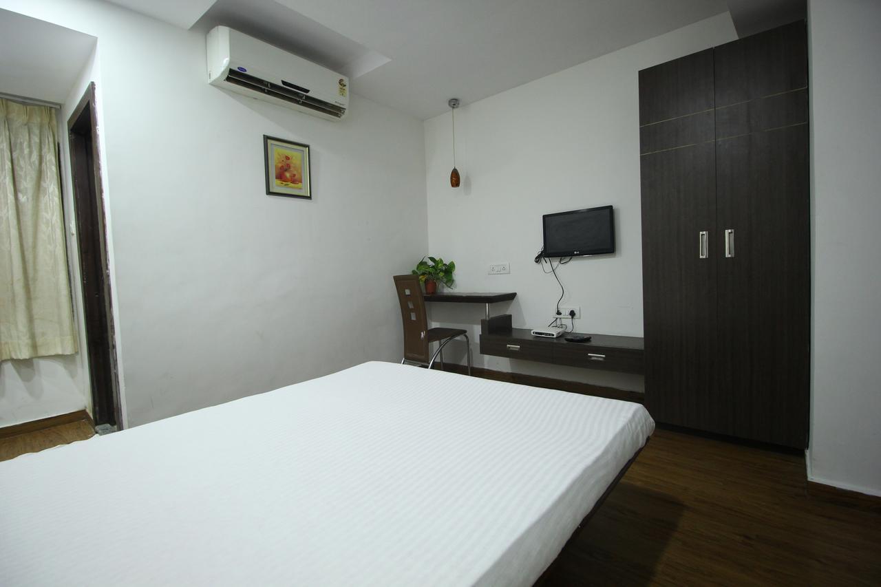 New Rajdhani Hotel Vadodara Luaran gambar