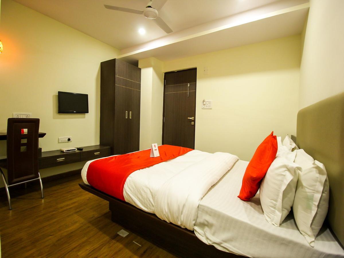 New Rajdhani Hotel Vadodara Luaran gambar